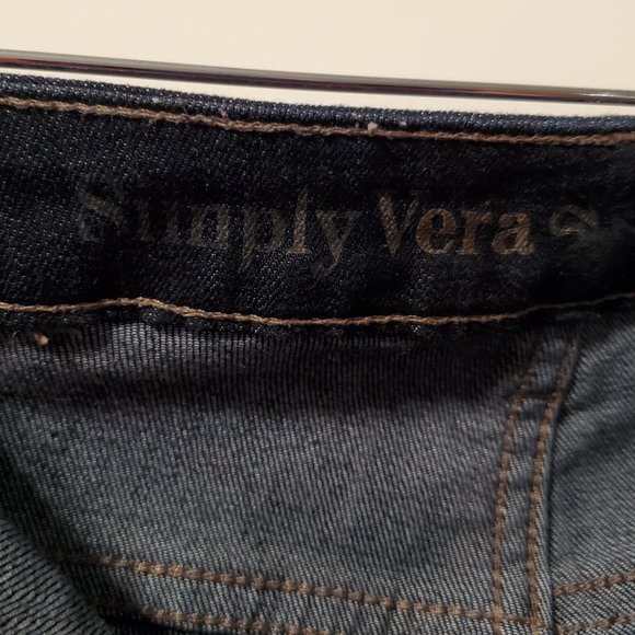 Simply Vera Jeans Women's Size 4 Blue Capri Roll Cuffed Mid Rise Pants - Picture 4 of 8